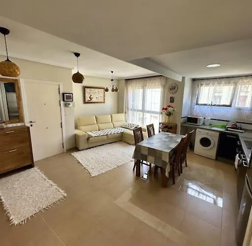 Plaza Mayor In Center 100m From Кальпе